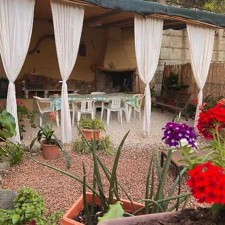Assumbra سانتا ماريا نافاريز